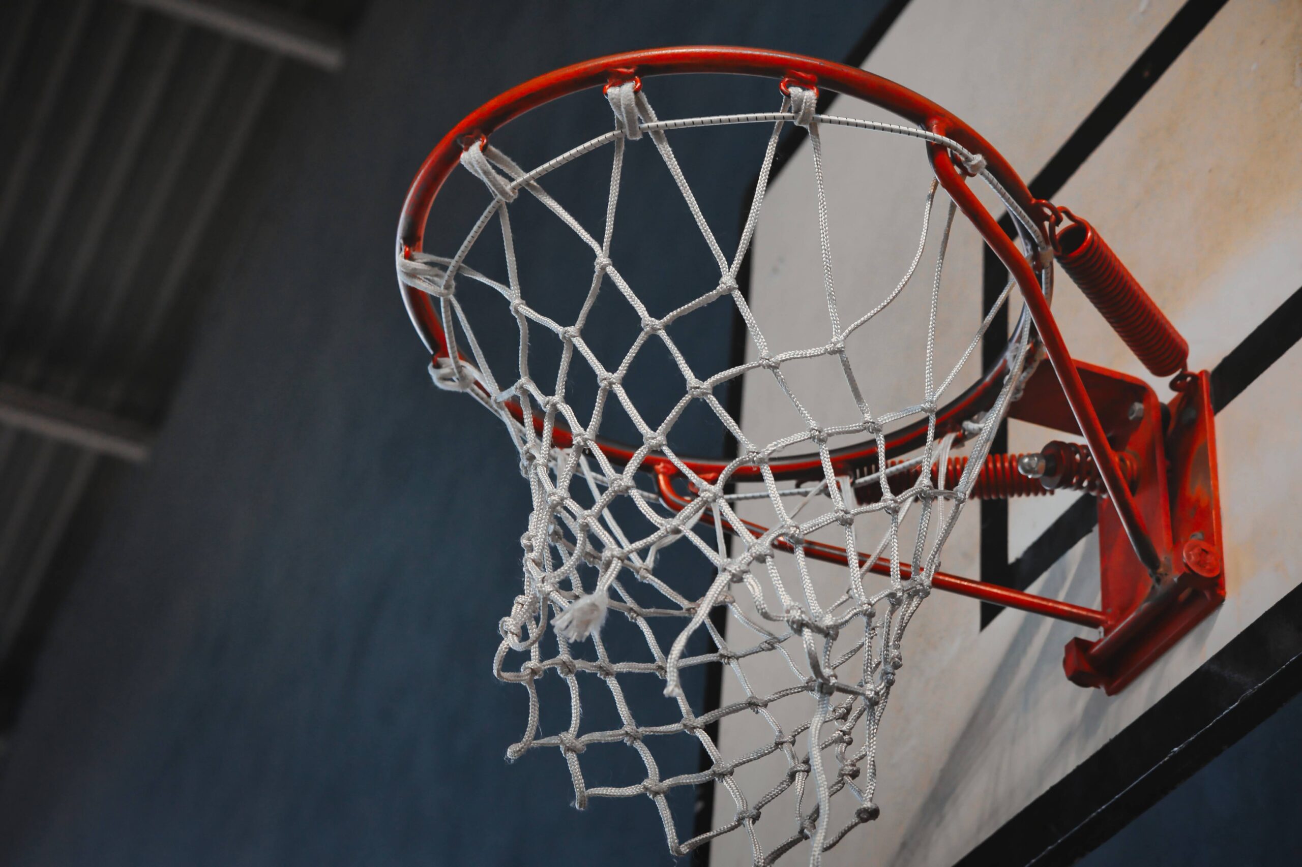 Ruský basketbalový trenér (†44) narazil na skútru do vlnolamu a zemřel. Policie řeší odpovědnost instruktora půjčovny