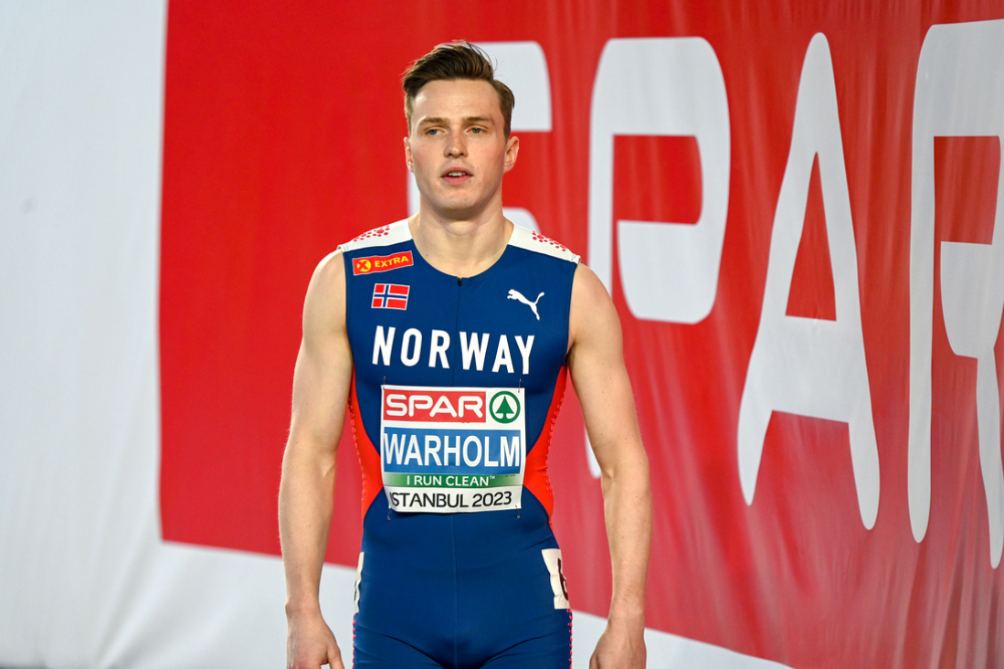 Olympijský šampion Warholm vyhrál ME ve stínu tragédie. Jeho přítel zemřel po srážce s autem tři dny před závodem