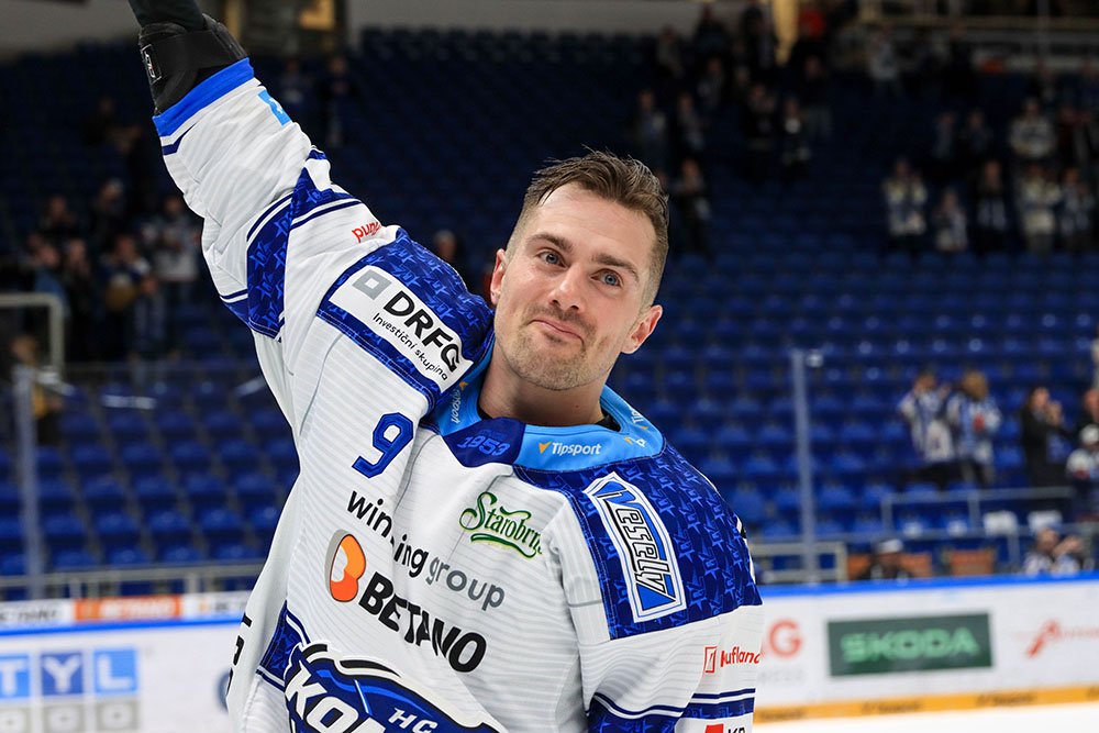 Mistr světa Flek neodehrál v přípravě Komety ani minutu. Zábranský pro extraligu chystá nečekanou změnu v kádru