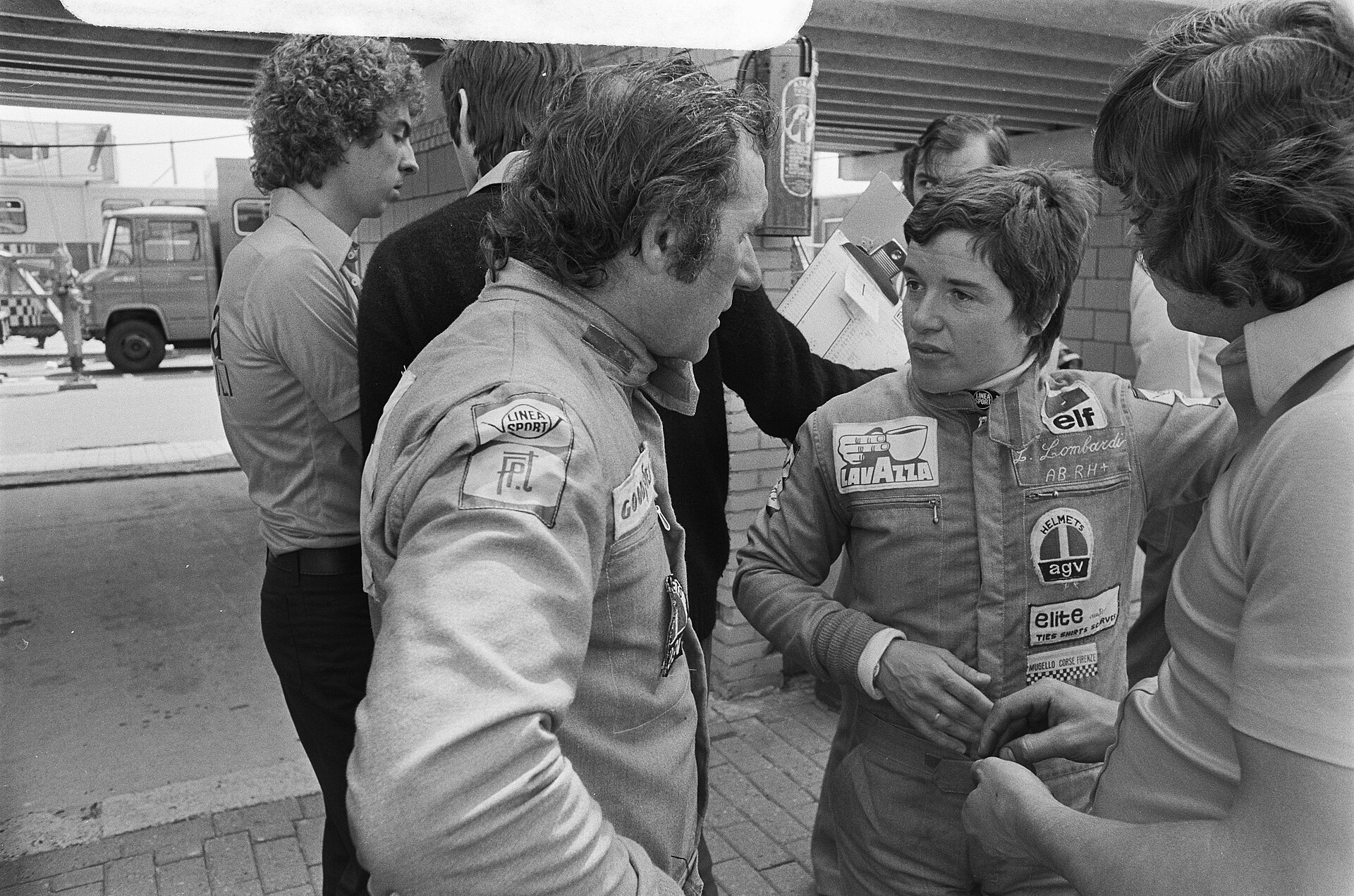 Poslední žena v F1 závodila před 50 lety. Studie s 13 tisíci účastníky vyvrací mýtus o horších řidičských schopnostech žen