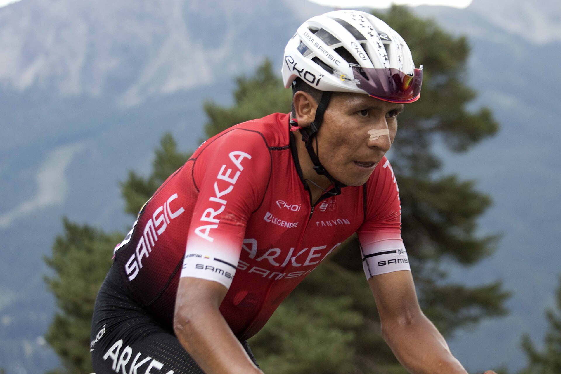 Movistar nenominoval Quintanu na Vueltu. Vítěz Tour de France a Gira ukončil kariéru bez rozloučení