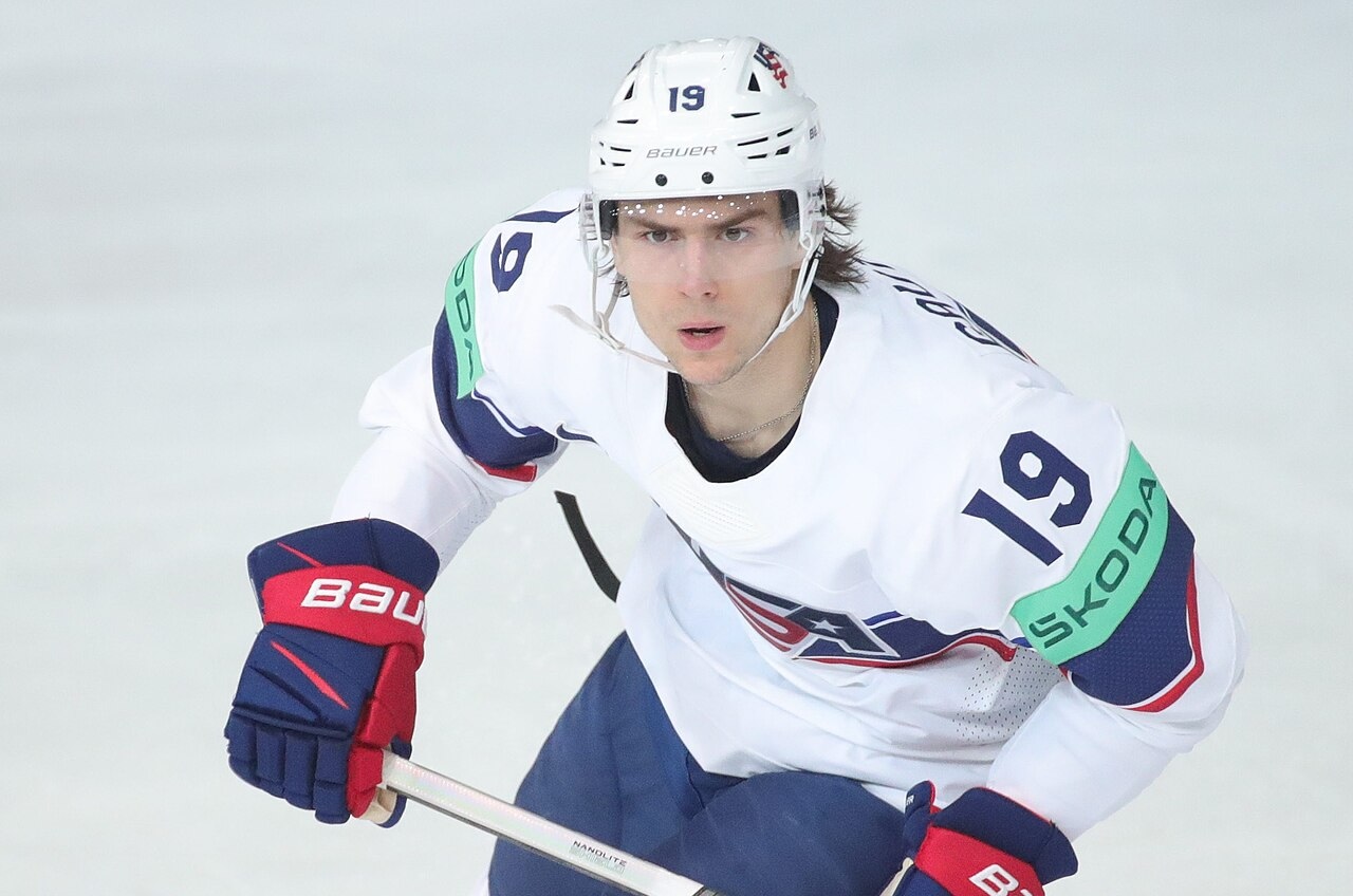 Měli hrát zamilovaný pár, nakonec se do sebe opravdu zamilovali. Sobota a Vondráčková řešili i zásnuby 2 Mistr světa Gauthier dal v NHL 41 gólů a vysloužil si smlouvu za 1,7 miliardy. Philadelphia ho přitom pustila za pakatel