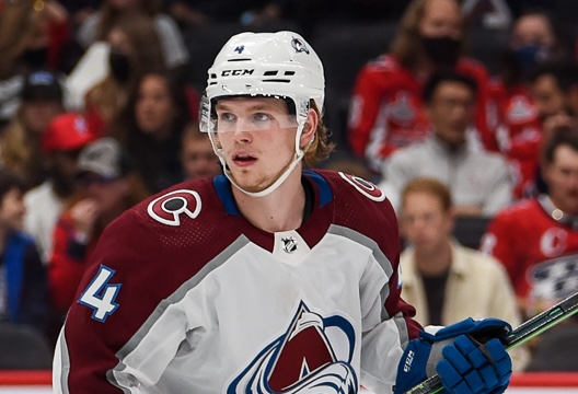 Byram přišel do Chicaga a hned nasázel hattrick. Špaček asistoval po 15 sekundách, ale Minnesota stejně prohrála