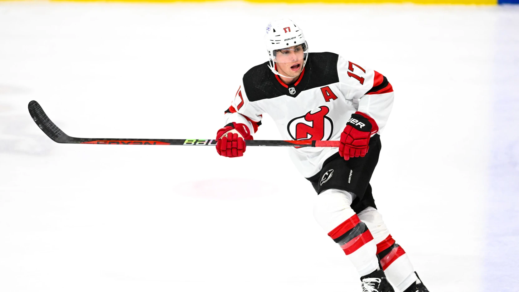 Dvojka draftu NHL nenašla štěstí v New Jersey. Calgary za Nemce obětovalo dvě první kola a dalo mu smlouvu za miliardy