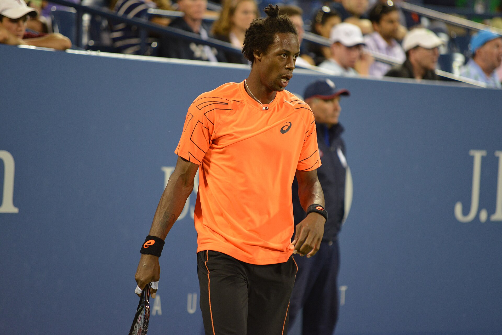 Monfils prohrával na posledním grandslamu kariéry. Pak přišel obrat, naskočený forhend a sborový zpěv k narozeninám