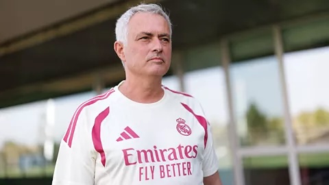 Fanoušci Realu pískali po výhře v Lize mistrů. Mourinho na tiskovce zhodnotil zápas jednou větou a rýpl si do legendy Raúla