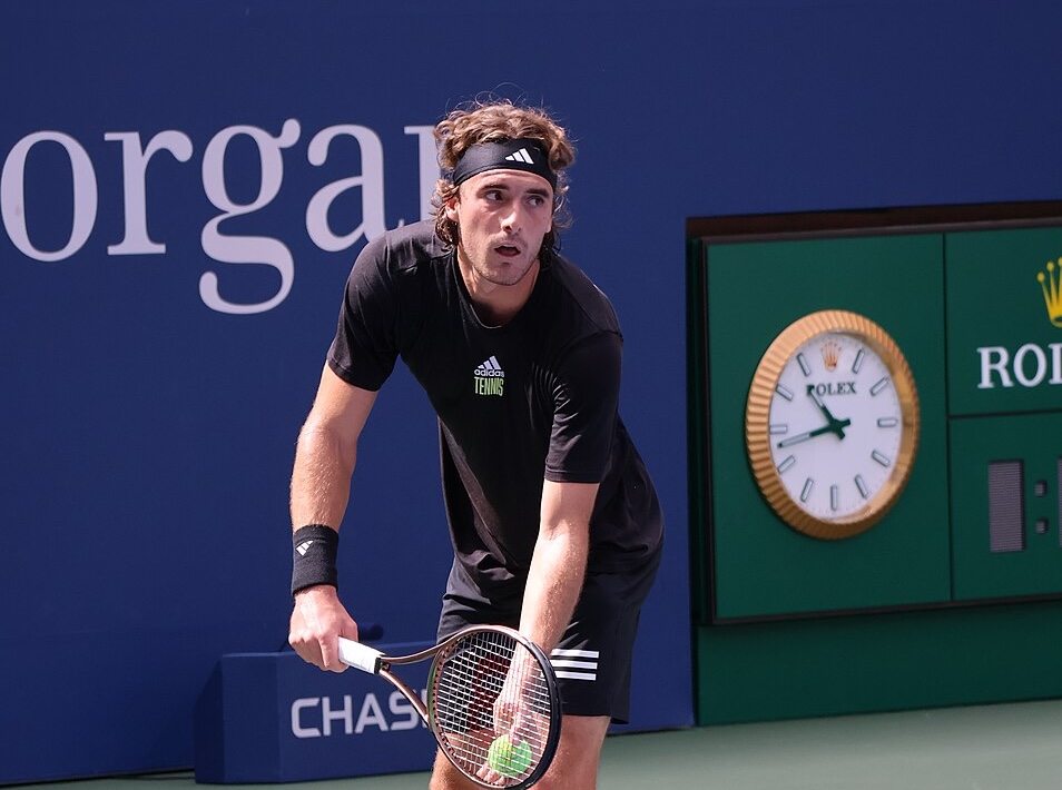 Davis Cup v Košicích: Gombos ve 34 letech porazil mladého Řeka, Tsitsipas odjel poražený i se dvěma body