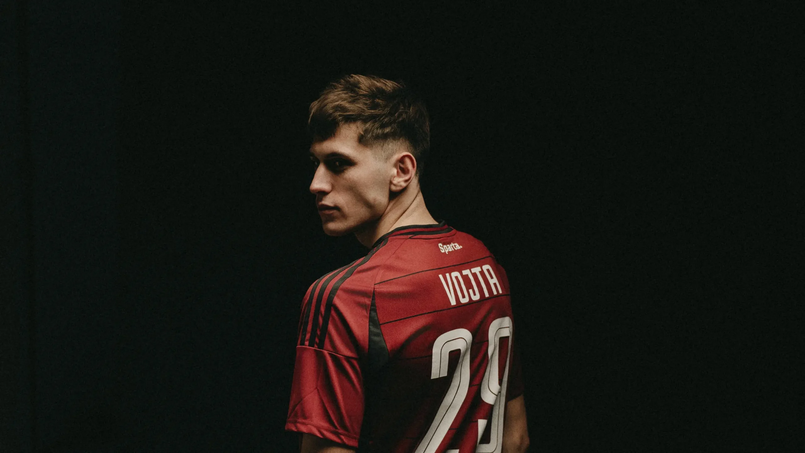 Vojta čekal na gól půl roku, pak dal rovnou hattrick. Priske přiznal, že se za něj denně modlí