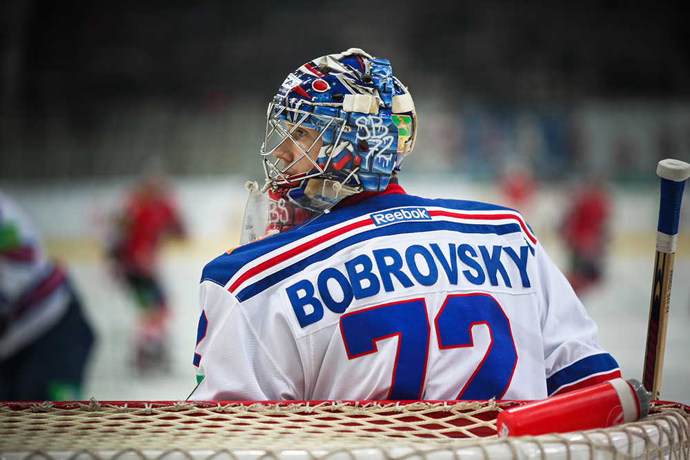 Bobrovskij vyjel na led před nováčkem a pokazil mu tradiční chvíli. Fanoušci Toronta zuří a chtějí omluvu